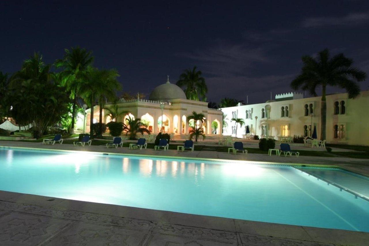 Hotel Aldea Del Bazar & Spa Пуерто Ескондидо Екстериор снимка