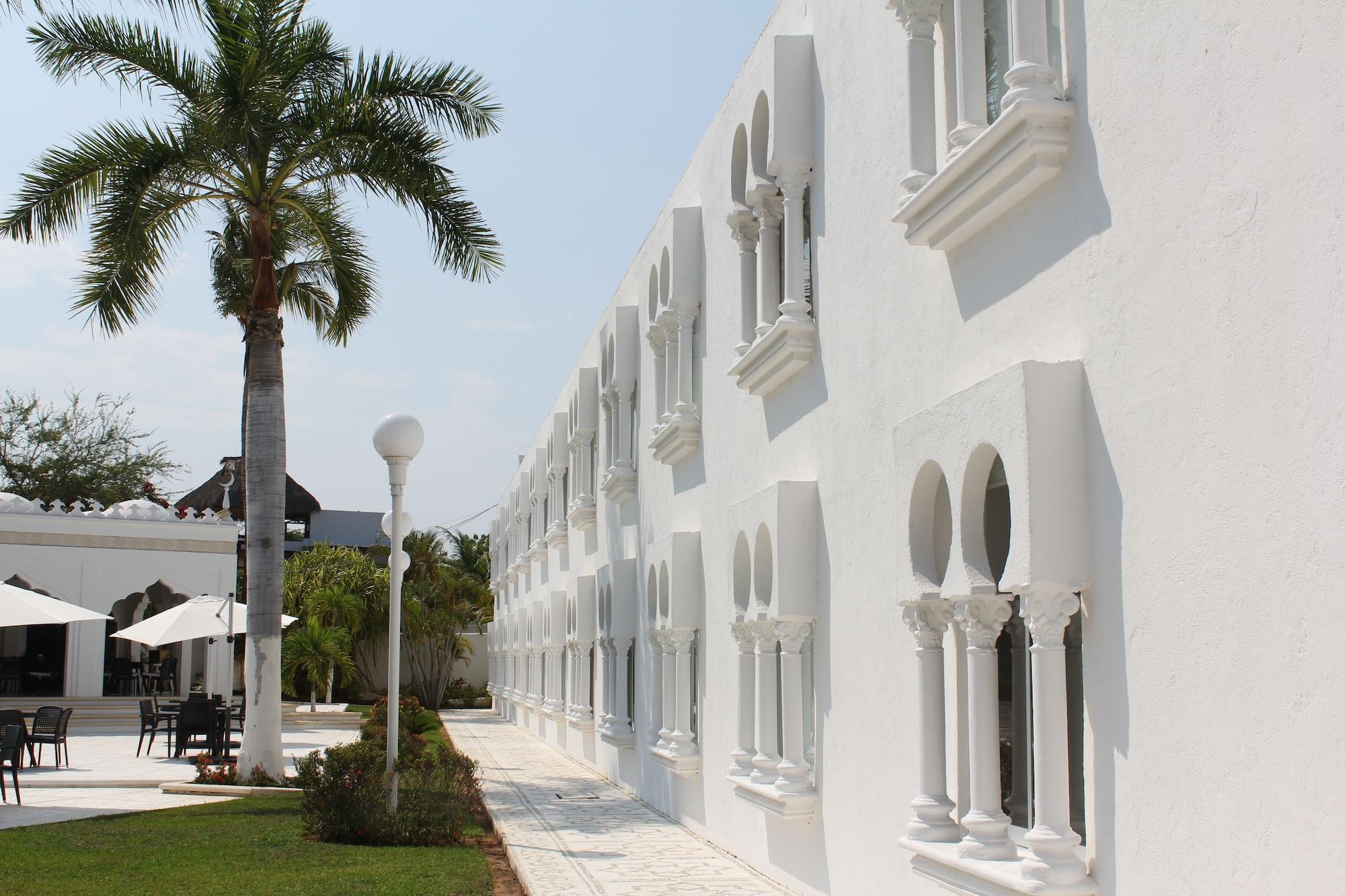Hotel Aldea Del Bazar & Spa Пуерто Ескондидо Екстериор снимка