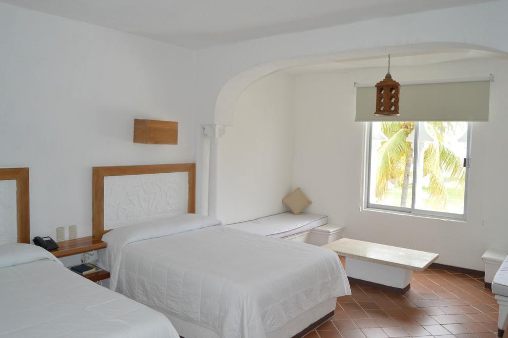 Hotel Aldea Del Bazar & Spa Пуерто Ескондидо Стая снимка